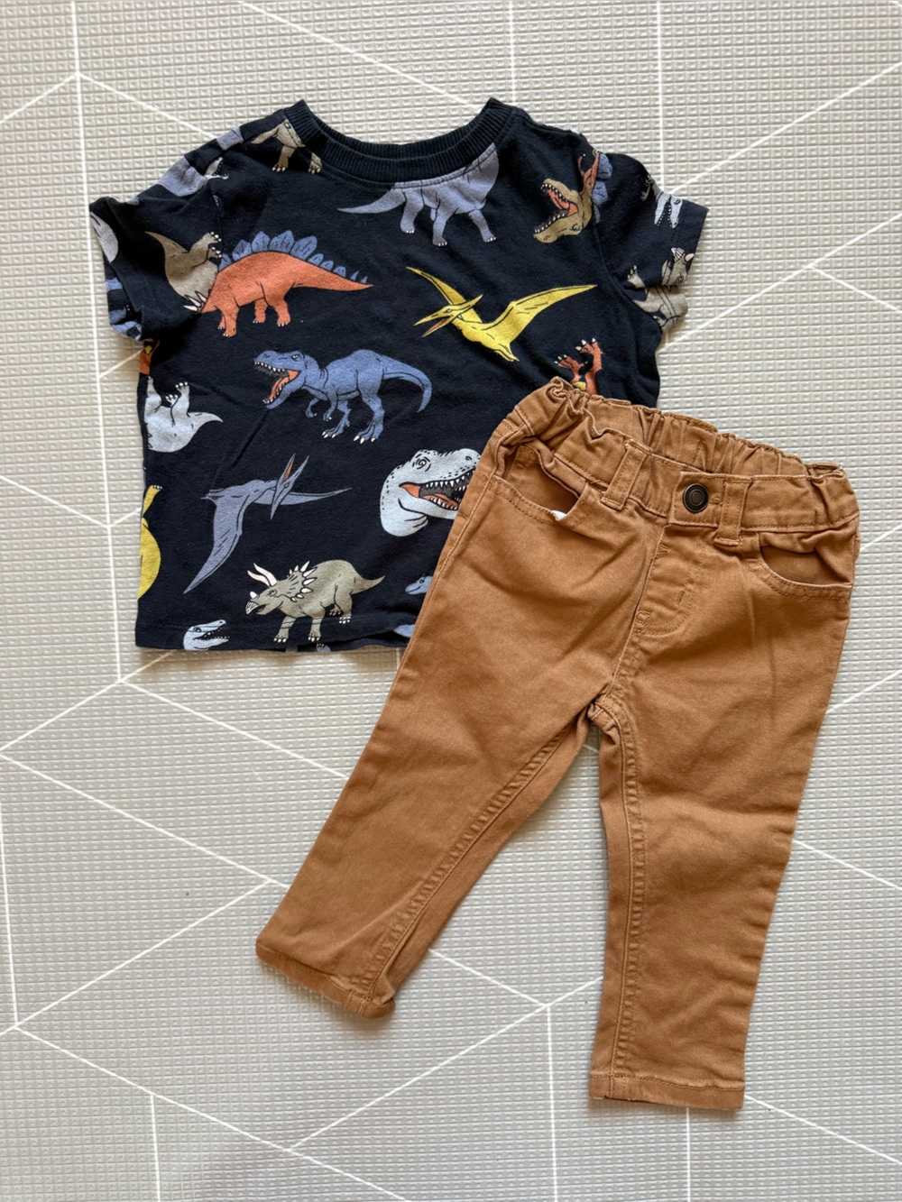 Old Navy|Baby boy/toddler set,Navy Dinosaur novelty Tee with Brown khaki Pants•
